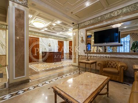 комерційна за адресою Володимирська вул., 49-Б