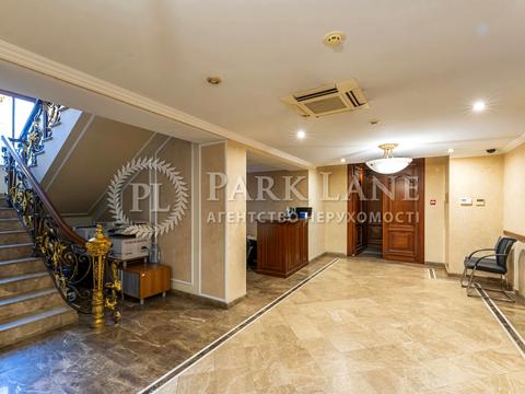 комерційна за адресою Володимирська вул., 49-Б