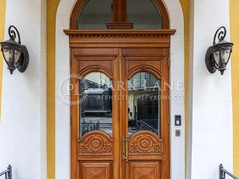 комерційна за адресою Володимирська вул., 49-Б