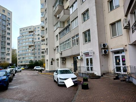 комерційна за адресою Тернопільська вул., 21б