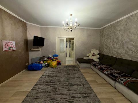 квартира за адресою Зарічанська вул., 11л