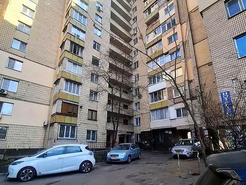 квартира за адресою Дегтярівська вул., 12/7