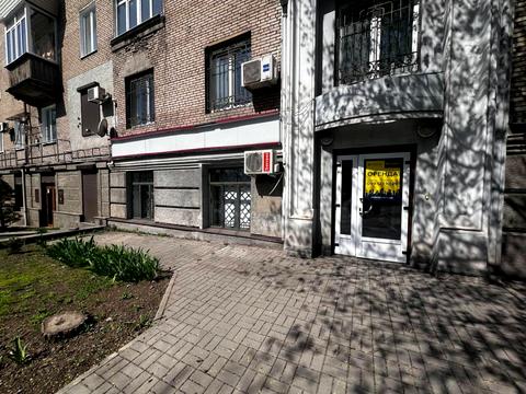 комерційна за адресою Незалежної України вул. (40 років Радянської України), 68-А