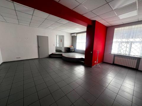 комерційна за адресою Незалежної України вул. (40 років Радянської України), 68-А