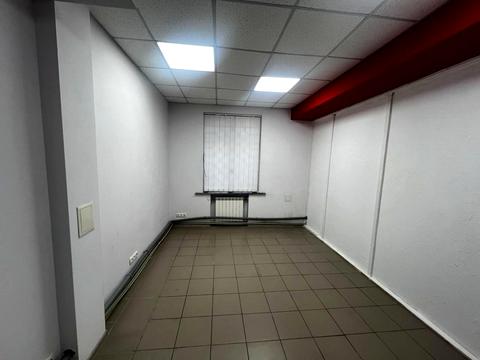 комерційна за адресою Незалежної України вул. (40 років Радянської України), 68-А