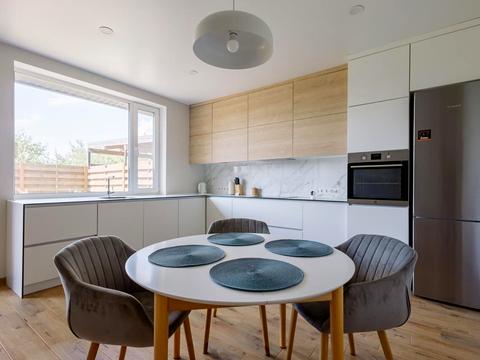 будинок за адресою с. Нові Петрівці, Польова вул., 55