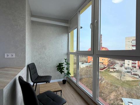 квартира за адресою Володимира Великого вул., 12