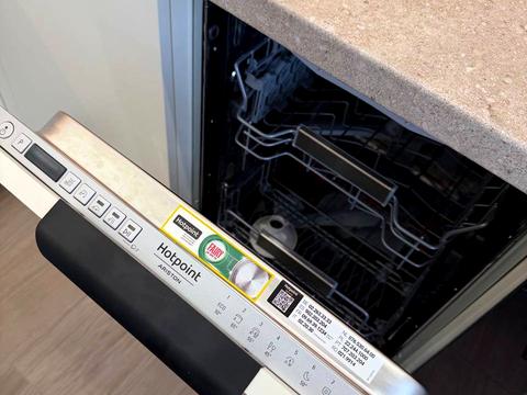 квартира за адресою Володимира Великого вул., 12