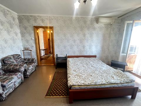 квартира по адресу Ревуцкого ул., 18-А