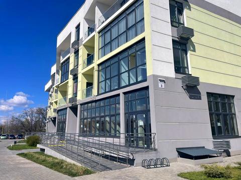 комерційна за адресою Редьчинська вул., 3