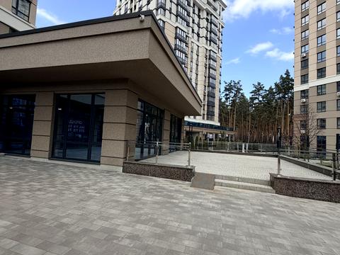 комерційна за адресою Університетська вул., 3/3