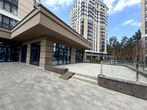 комерційна за адресою Університетська вул., 3/3