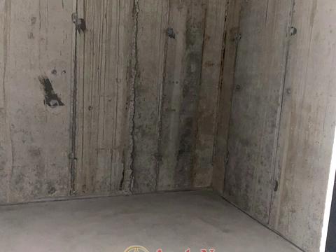 комерційна за адресою Владислава Бувалкіна вул., 66