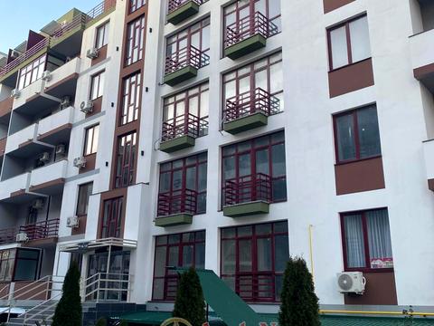 комерційна за адресою Владислава Бувалкіна вул., 66