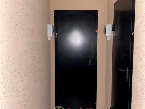 комерційна за адресою Владислава Бувалкіна вул., 66