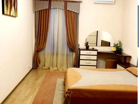 квартира за адресою Дмитра Яворницького просп. (Карла Маркса), 83