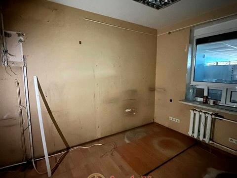 комерційна за адресою Академіка Заболотного вул., 12