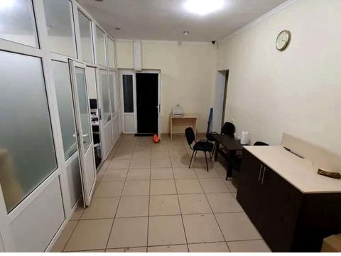 комерційна за адресою Оріхуватська вул., 9/10