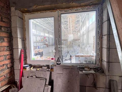 коммерческая по адресу Зоряна, 1