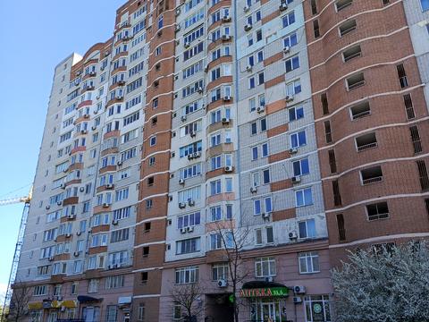 квартира за адресою Миколи Амосова вул., 4