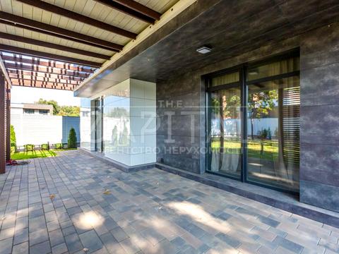 будинок за адресою Осіння, 2