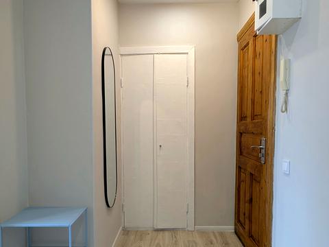 квартира за адресою Дніпровська набережна вул., 9-А