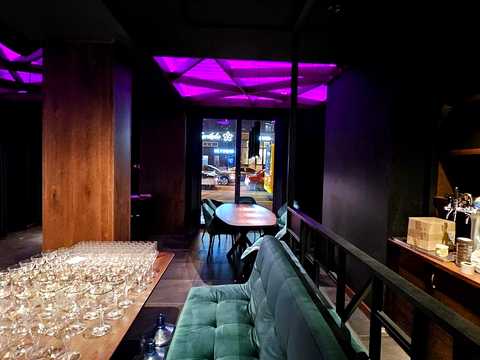 коммерческая по адресу Крещатик ул. (Kreschatic), 29