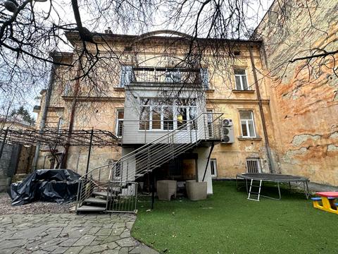 будинок за адресою Львів, Кирила і Мефодія вул., 25