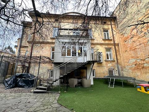 будинок за адресою Львів, Кирила і Мефодія вул., 25