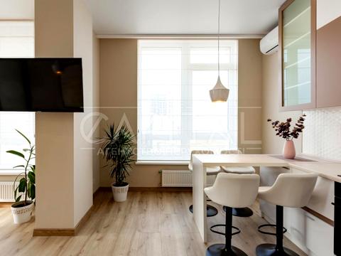 квартира за адресою Жилянська вул., 68