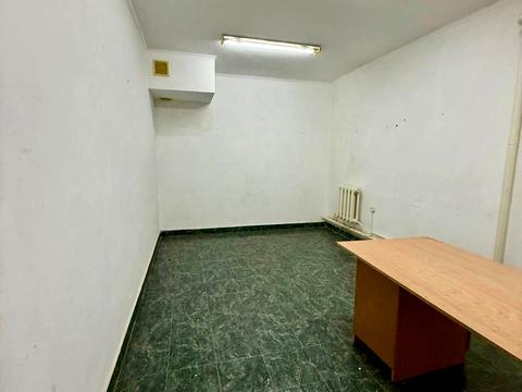 комерційна за адресою Леваневців вул., 10