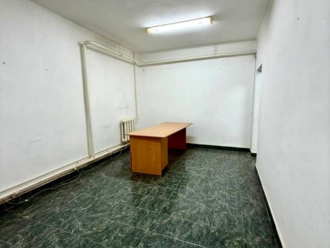 комерційна за адресою Леваневців вул., 10