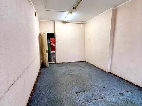 комерційна за адресою Леваневців вул., 10