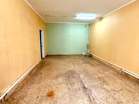 комерційна за адресою Леваневців вул., 10