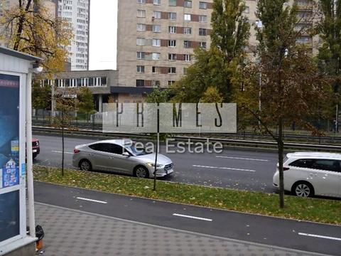 комерційна за адресою Борщагівська вул., 117
