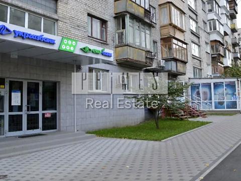 комерційна за адресою Борщагівська вул., 117