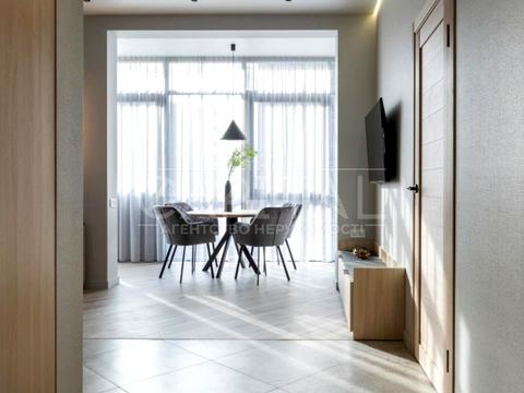 квартира за адресою Андрія Верхогляда вул. (Михайла Драгомирова), 19-А