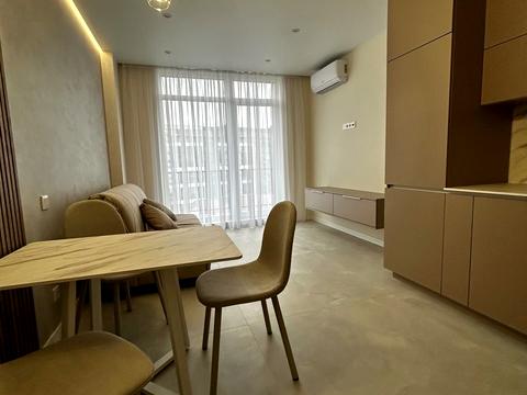 квартира за адресою Володимира Навроцького вул., 37