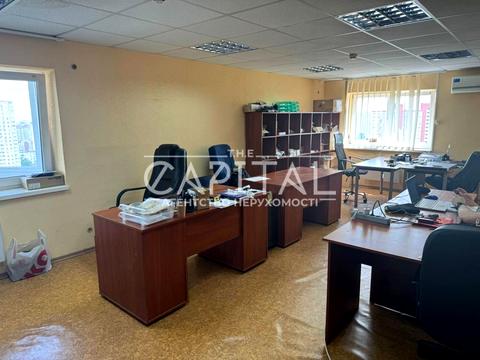 комерційна за адресою Вацлава Гавела бульв. (Івана Лепсе), 7-А