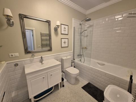 квартира за адресою Єжи Ґедройця вул. (Тверська), 2