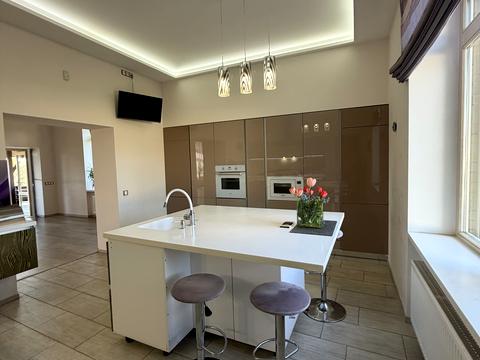 участок по адресу Академическая ул., 15