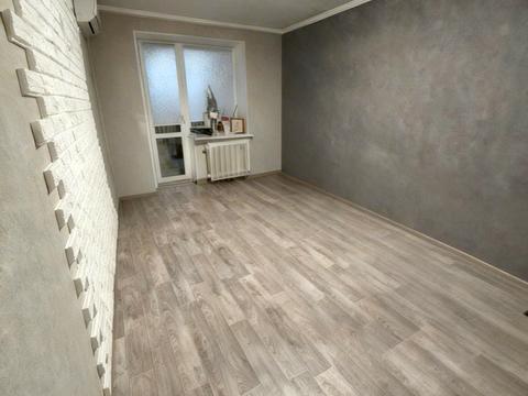 квартира за адресою Льва Ландау просп. (50-річчя СРСР), 16