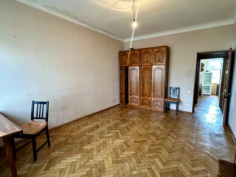 квартира за адресою Богдана Хмельницького вул., 68