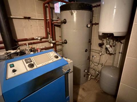 будинок за адресою Золотиста вул.