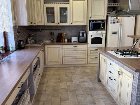 будинок за адресою Золотиста вул.