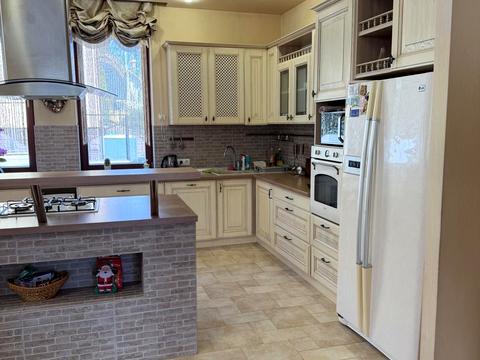 будинок за адресою Золотиста вул.