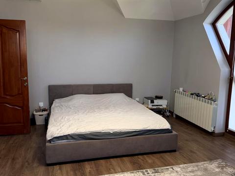 будинок за адресою Золотиста вул.