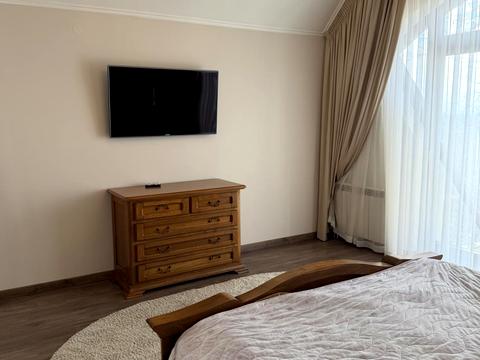 будинок за адресою Золотиста вул.