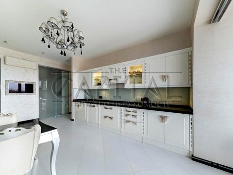 квартира по адресу Владимира Ивасюка просп. (Героїв Сталінграду), 4