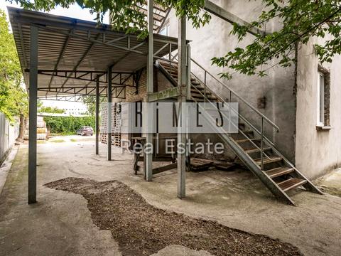 комерційна за адресою Кирилівська вул. (Фрунзе), 160